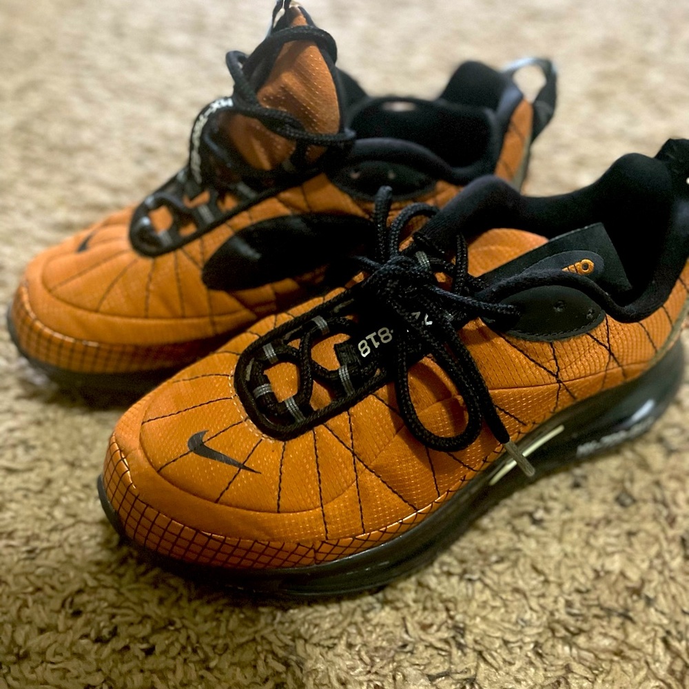 Nike Airmax 720 youth size 3